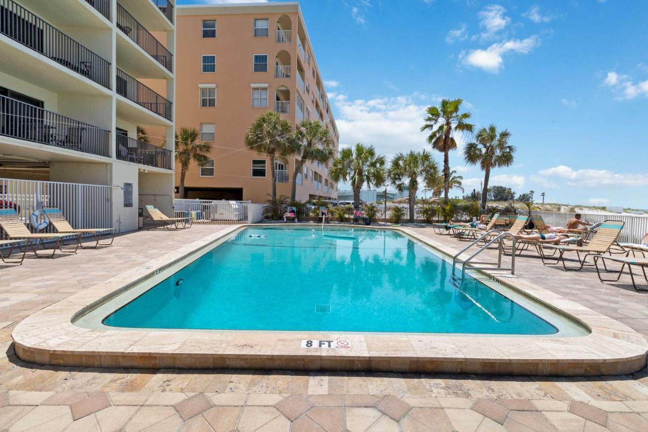 201 Sandy Shores Condos St. Pete Beach Exterior photo