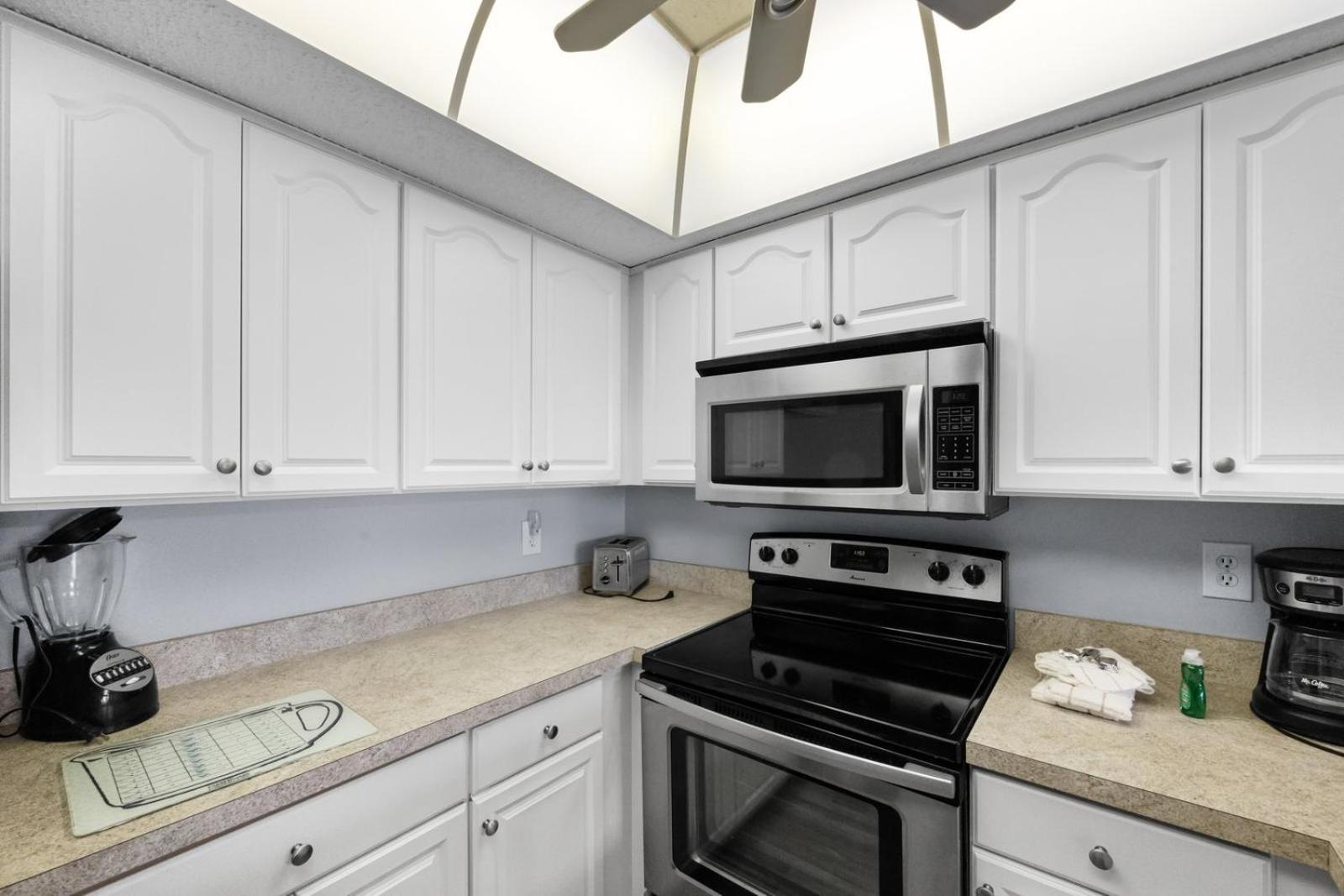 201 Sandy Shores Condos St. Pete Beach Exterior photo