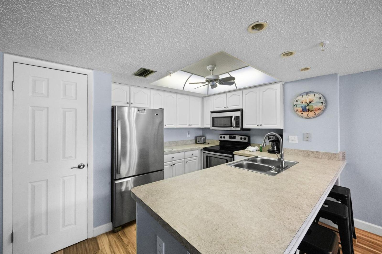 201 Sandy Shores Condos St. Pete Beach Exterior photo