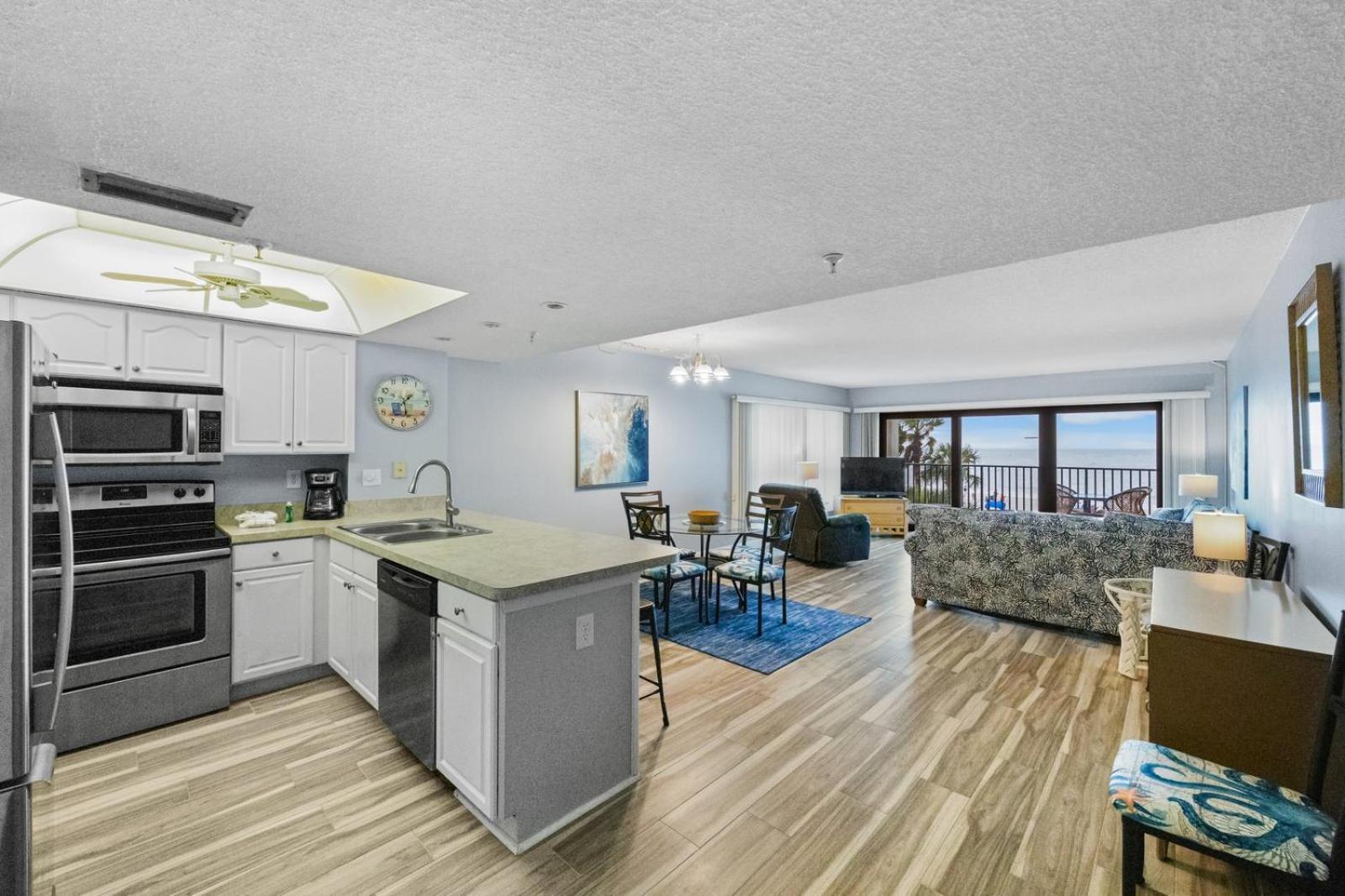 201 Sandy Shores Condos St. Pete Beach Exterior photo