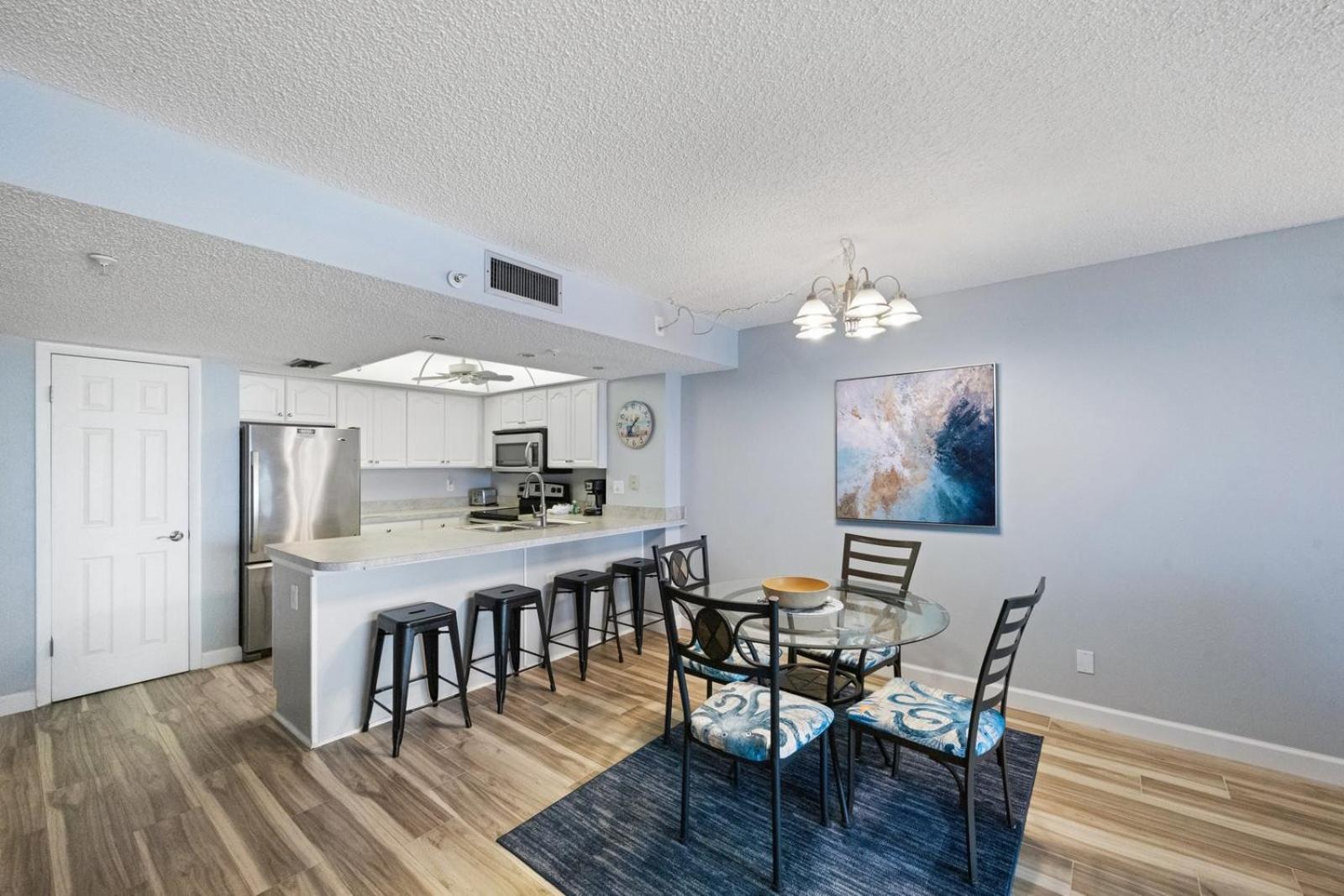 201 Sandy Shores Condos St. Pete Beach Exterior photo