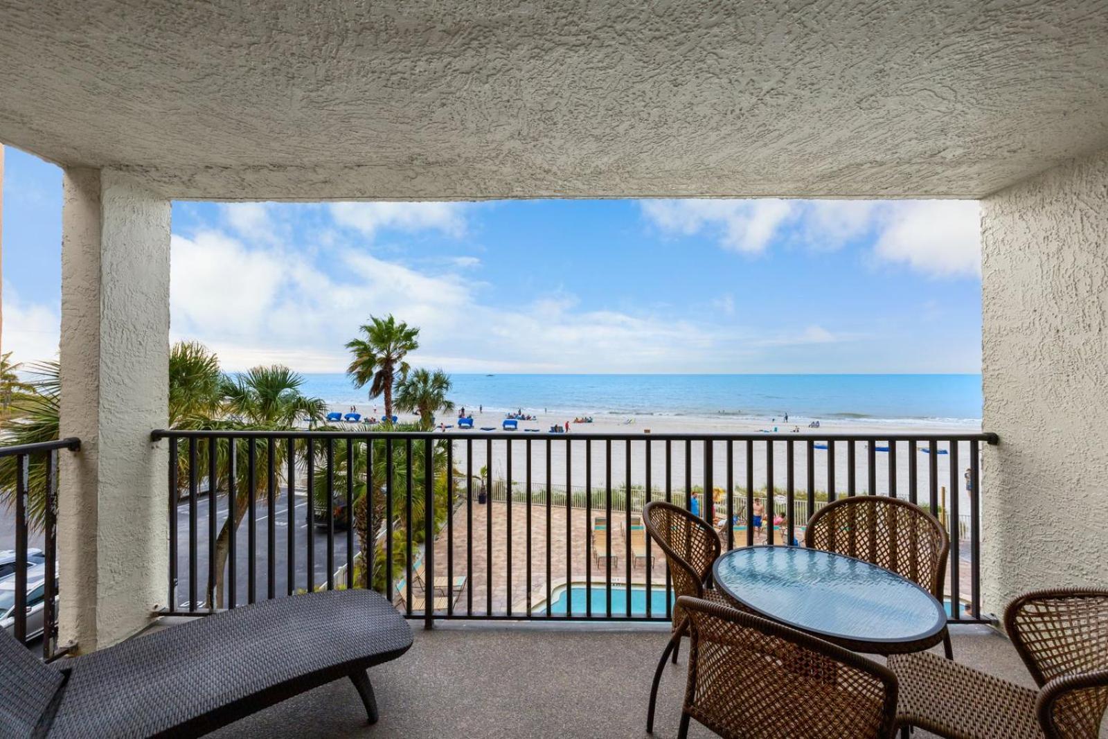 201 Sandy Shores Condos St. Pete Beach Exterior photo